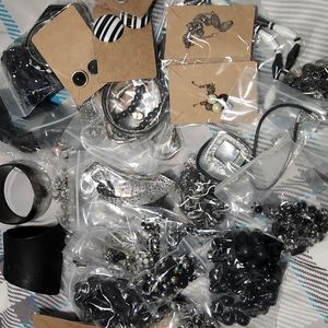 Wearable Black and silver color jewelry